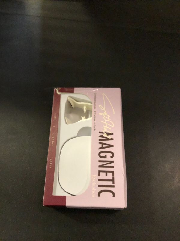 Photo 1 of BEYELIAN Magnetic Eyelashes with Applicator, Soft Magnetic Lashes Natural Look Comfortable & Secure Fit Easy to Apply Reusable (1 Pairs, CS01)1039437480

