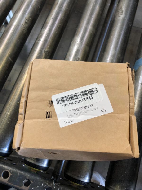 Photo 1 of NewYall Flex Fuel Composition Sensor for Chevy Avalanche 2005, S10 2000-2002, Silverado 2002-2005, Suburban 2002-2005, Tahoe 2002-2005, GMC Sierra 2002-2005, Sonoma 2000-2002, Yukon 2002-2005