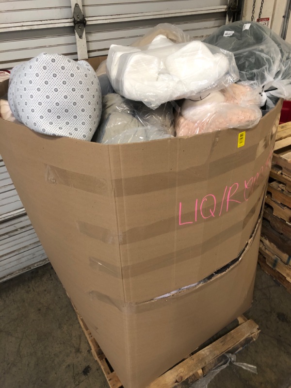 Photo 1 of Bulk Mix pillows and blankets and other - No Returns
