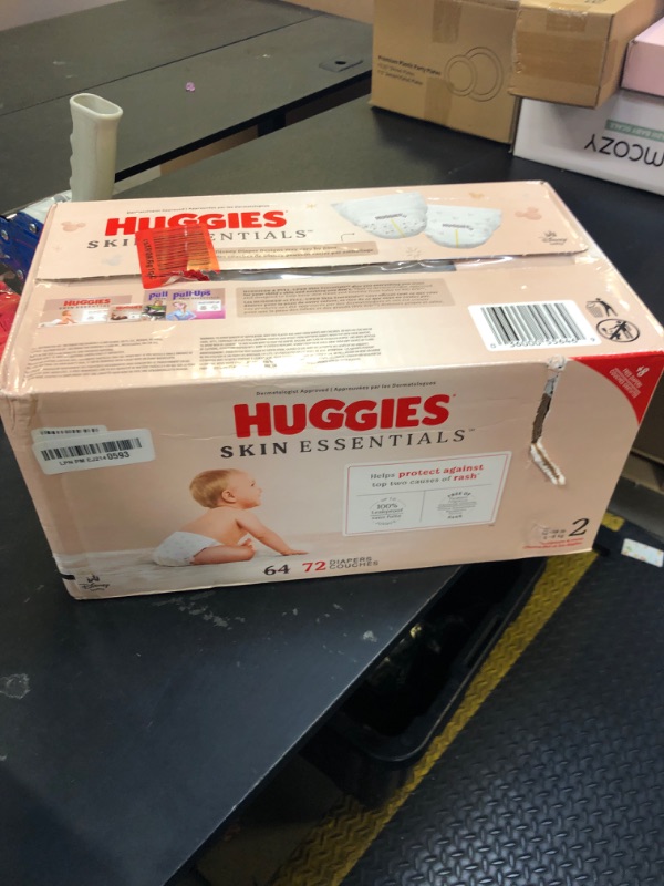 Photo 1 of HUGGIES Skin ESSENTLS GIGAJRPK Diaper SZ2 72