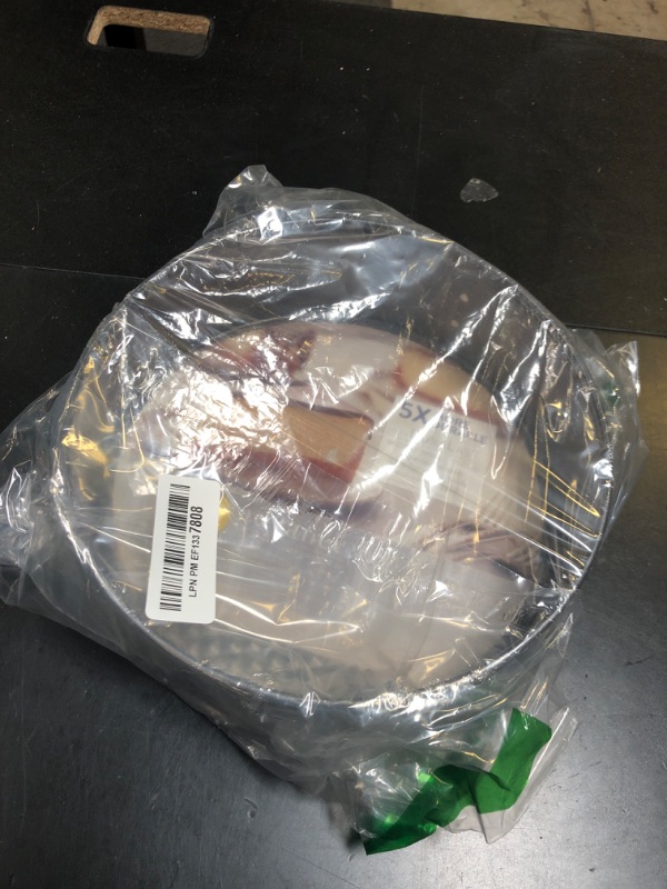 Photo 1 of Wilton Platinum Premium Non-Stick Anti-Warp Bakeware, Made without PFAs, Loaf Pan, 9 x 5 x 2.7 in, Packaging May Vary