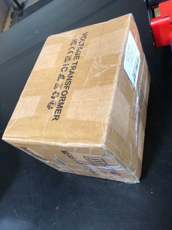 Photo 1 of Yinleader 500W US to Japan Voltage Converter 120V to 100V Step Down Transformer for Japanese Appliances (Turntable/Player/Amplifier/yogurtia/Consoles/Synthesizers, etc.) in US
