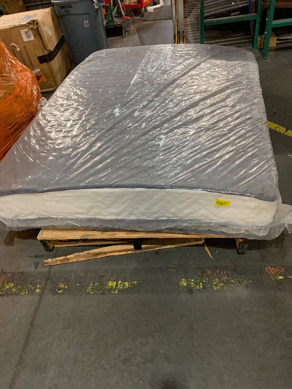 Photo 1 of ** TRUCK/ TRAILER PICK UP*** 12 Inch Full Size Mattress in a Box, Hybrid Cooling Gel Memory Foam & Pocketed Coils, Medium Firm, CertiPUR-US Certified, Pressure Relief, Motion Isolation
