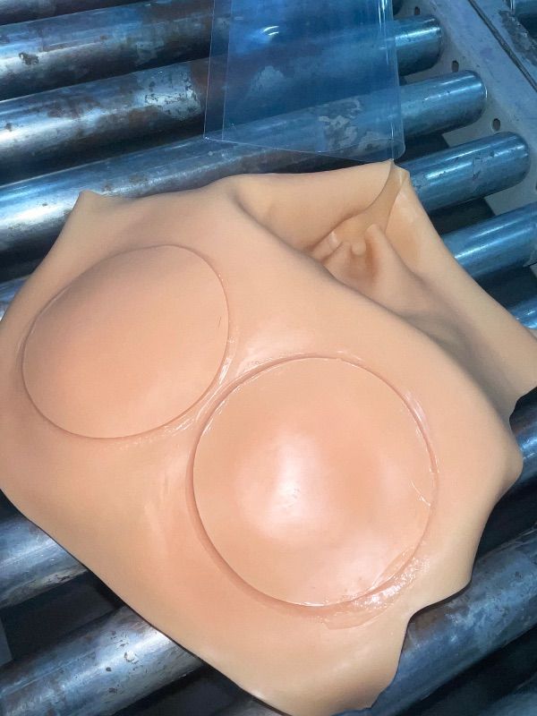 Photo 1 of Minoktey Silicone Breastplate Fake boobs Fake breasts forms Breast Plates Transgender Cosplay Drag Queen(Silicone D cup,Yellow color)