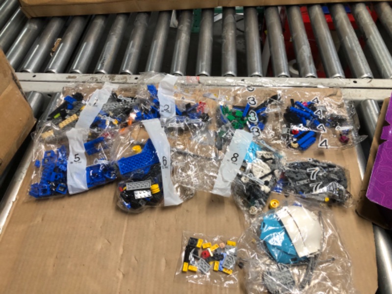 Photo 1 of (PARTS) (NOT A COMPLETE SET) (BOX IS CUT) LEGO Fortnite Battle Bus - Collectible Fortnite Toy for Kids, Boys and Girls, Ages 10+ - Pretend Play Set with 9 Minifigures from Video Game - Gift Ideas for Fans - 77073