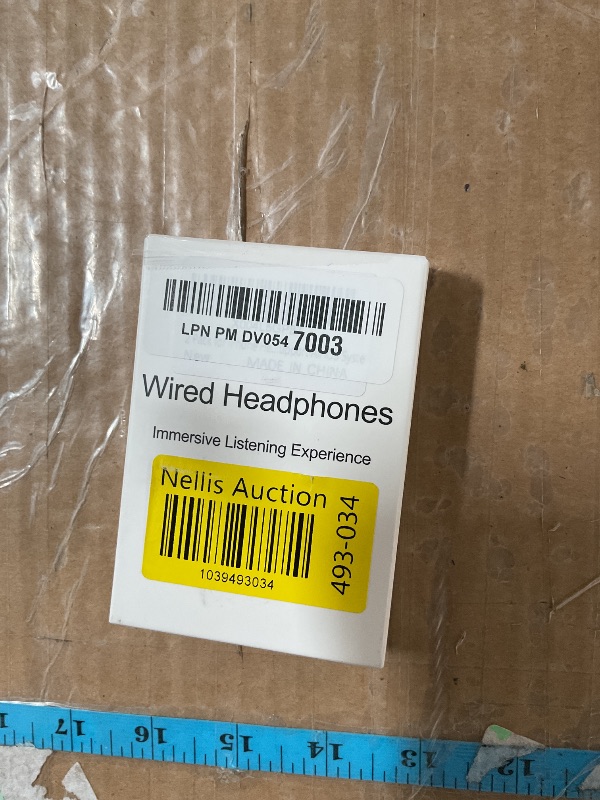 Photo 1 of 2 Pack for iPhone Headphones Wired Earbuds Earphones Built-in Microphone & Volume Control Nosie Reduction for iPhone 14 Pro Max/14 Plus/13/12/11/XR/XS/X/8/7/SE, Plug and Play Support All iOS Syste