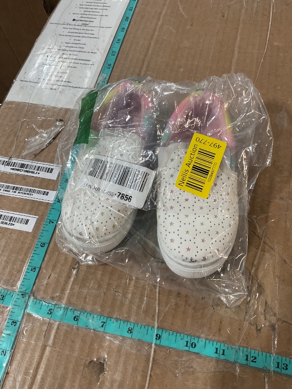 Photo 1 of *Size 9* (USED/FAIR) (BAGGED) K KomForme Kids Shoes Toddlers Canvas Sneakers Slip on Walking Tennis Shoes for Boys Girls(Toddler/Little Kids/Big Kids)