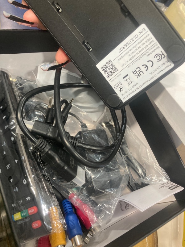 Photo 1 of **FOR PARTS***
ClonerAlliance Box Pro Pocket, Portable 1080p60fps Video Recorder and Converter with Built-in Screen, Battery Power, and Support for HDMI, RCA, YPbPr, VGA Inputs.