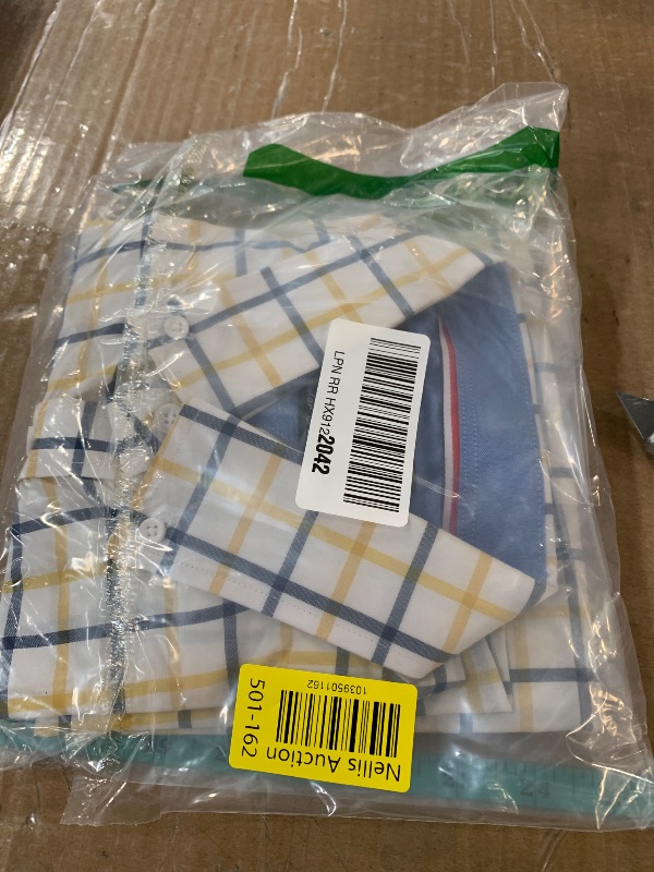 Photo 1 of (SMALL) (BAGGED) Alimens & Gentle Men's Plaid Button Down Shirts Cotton Long Sleeve Dress Shirts Regular Fit Gingham Shirts