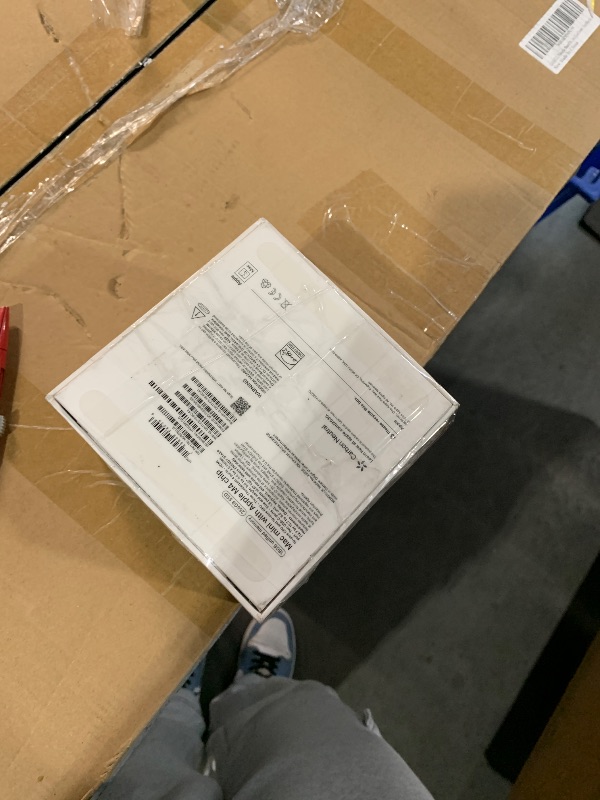 Photo 1 of **LOCKED TO PREVIOUS ACCOUNT**
Apple 2024 Mac mini Desktop Computer with M4 chip with 10?core CPU and 10?core GPU: Built for Apple Intelligence, 16GB Unified Memory, 256GB SSD Storage, Gigabit Ethernet. Works with iPhone/iPad
