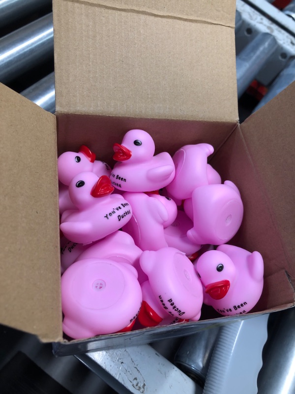 Photo 1 of 30 Pcs Pink Rubber Ducks You've Been Ducks Shower Rubber Ducks 2.16 Inch Rubber Ducks Small Ducks Float Bathtub Toys Party Favor for Birthday Carnival Ducking Game
