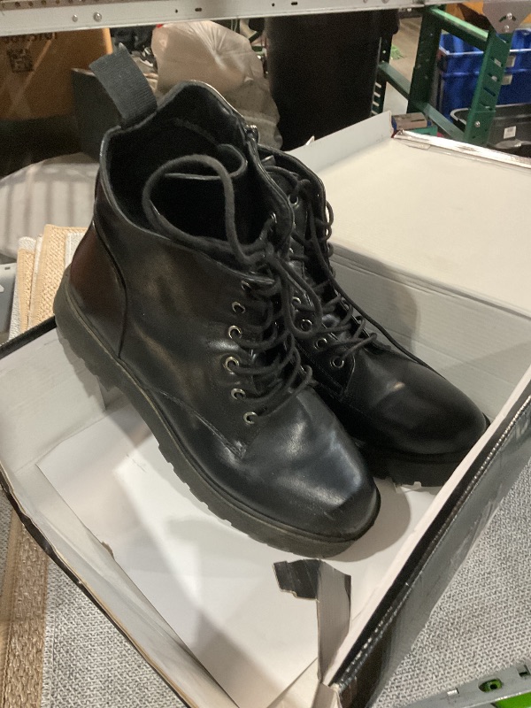 Photo 1 of (Used)(see images for damage)mysoft Women's Combat Boots Lace-Up Platform Ankle Booties Chunky Low Heel Side Zipper Shoes womens 10