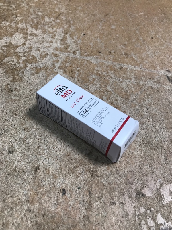 Photo 1 of EltaMD UV Clear Face Sunscreen SPF 46, Oil Free for Face with Zinc Oxide, Dermatologist Recommended Sunscreen Lotion, For Acne-Prone Sensitive Skin, 1.7 oz Pump