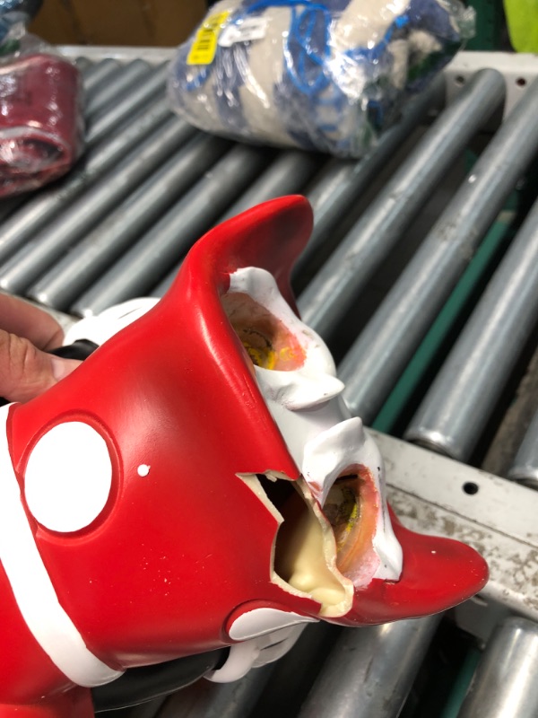 Photo 1 of ***MAJOR DAMAGE - SEE COMMENTS***
20" H Polyresin Disney Minnie Flowerpot (Only fit for Plastic Pot Under 5.75” D x 5.75” H)
