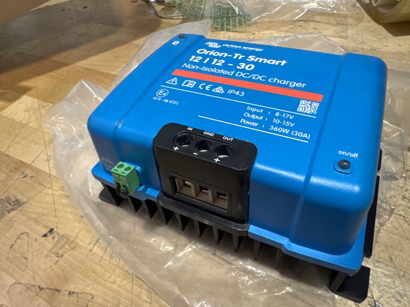 Photo 1 of *UNALE TO FULLY TEST* Victron Energy Orion-Tr Smart DC to DC Charger (Bluetooth) - 12/12-Volt 30 amp 360-Watt - Battery Charger for Dual Battery Systems - Non-Isolated