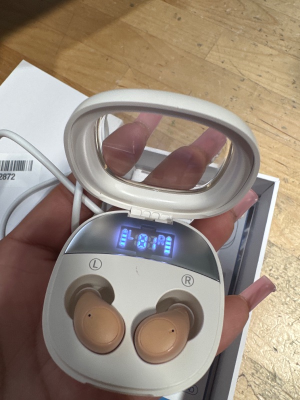 Photo 1 of *UNABLE TO FULLY TEST* Hearing Aids for Sen 1122