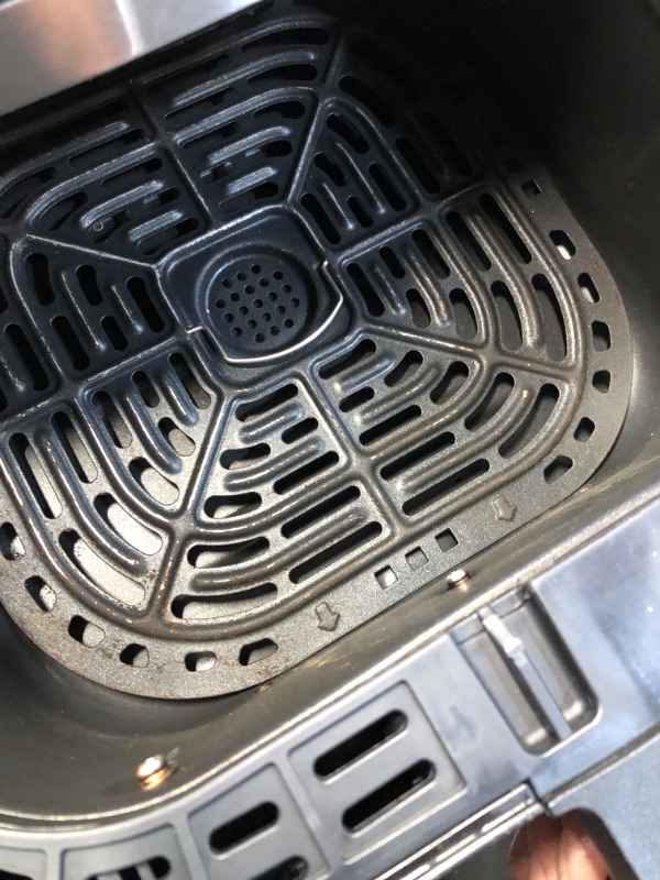 Photo 1 of Instant Pot Vortex Plus 6QT XL Air Fryer, 6-in-1, Broils, Dehydrates, Crisps, Roasts, Reheats, Bakes for Quick Easy Meals, 100+ In-App Recipes, Dishwasher-Safe, from the Makers of Instant Pot, Black