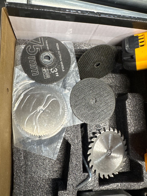 Photo 1 of ***Missing items**Untested***Needs battery to operate***
Cordless Cut Off Tool Compatible With DeWalt 20V MAX Battery Compact Rotorazer Saw Brushless with 3" Blades,7,000RPM for Metal/Wood/Tile/Plastic Cutting(NO Battery)