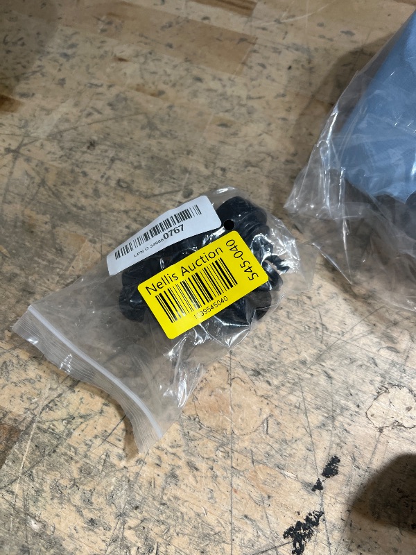 Photo 1 of 5 Pack 1/4 Inch Drip Irrigation Tubing to Faucet/Garden Hose Adapter Drip Irrigation Hose Connectors 3/4" Garden Hose to 1/4" Drip Tubing Drip System Parts Garden Hose Quick Connect Fittings