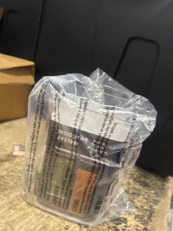 Photo 1 of *MISSING LID* OXO Good Grips POP Container - Airtight Food Storage - Small Square Short 1.1 Qt Ideal for 1 lb of brown sugar or confectioner's sugar