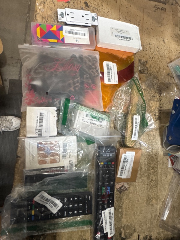 Photo 1 of *NON-REFUNDABLE* BUNDLE OF ASSORTED ITEMS (ITEMS:  13)
