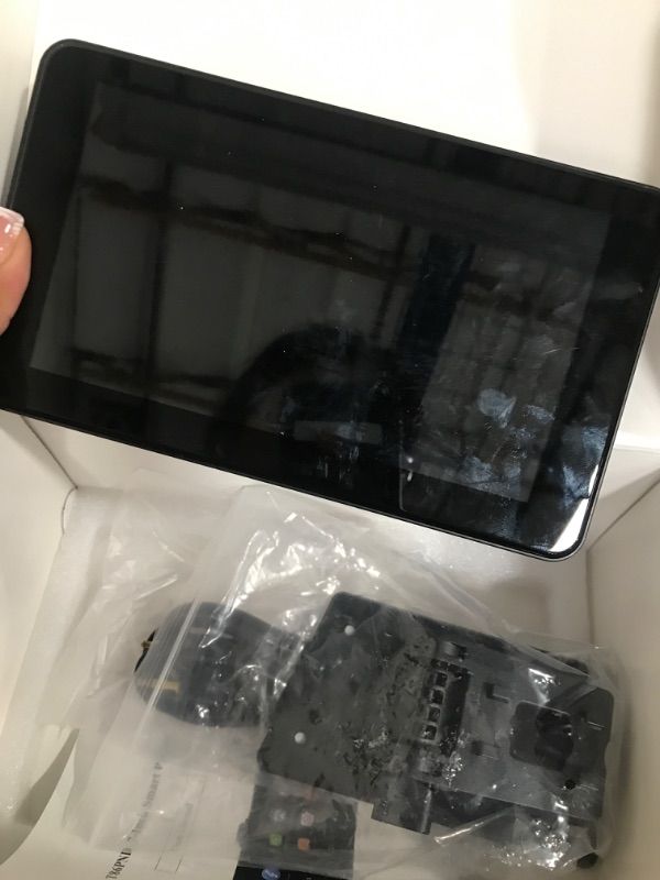 Photo 1 of FOR PARTS •  Apple Carplay Wireless Portable 7" Touchscreen Car Stereo Voice Control with Apple Car Play & Android Auto Car Audio Backup Camera Bluetooth GPS Navigation/Mirror Link Fits All Cars