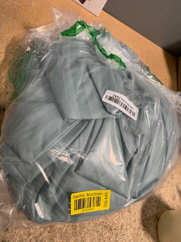 Photo 1 of ***(MISSING PILLOWCASES)***Green Striped Sheets – 4 Piece Queen Set with 1 Flat & 1 Fitted Sheet & 2 Pillowcases w/ Deep Pockets – Cozy, Wrinkle & Fade Resistant - Soft, Breathable & Cooling – Luxury Pinstripe Bed Sheets Set