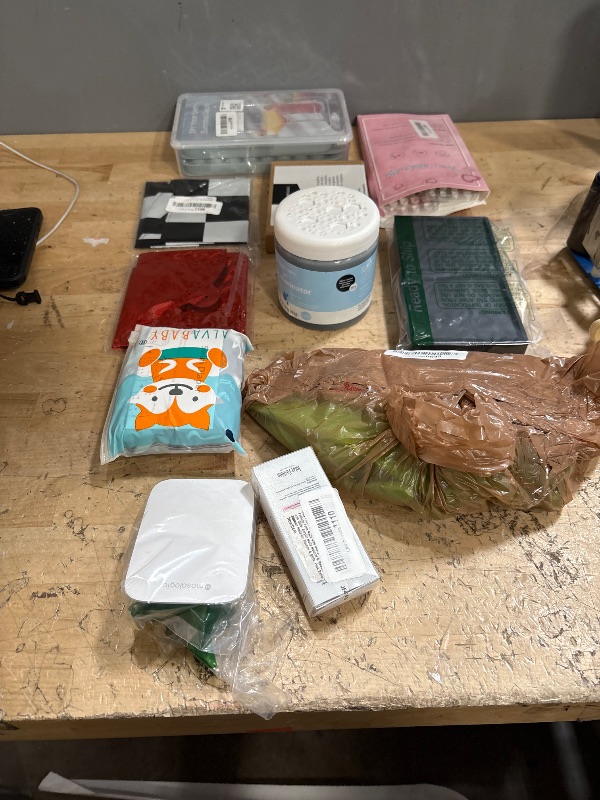 Photo 1 of **FINAL SALE BUNDLE OF MISCELLANEOUS ITEMS NON-REFUNDABLE**