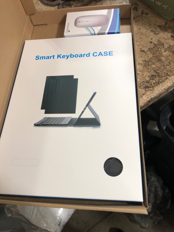 Photo 1 of TUNKARMOR for iPad Air 13 inch (M2-2024, M3-2025) Case Keyboard and iPad Pro 12.9 inch (6th, 5th, 4th, 3rd Gen) Keyboard Case Built-in Pencil Holder with Mouse - Black