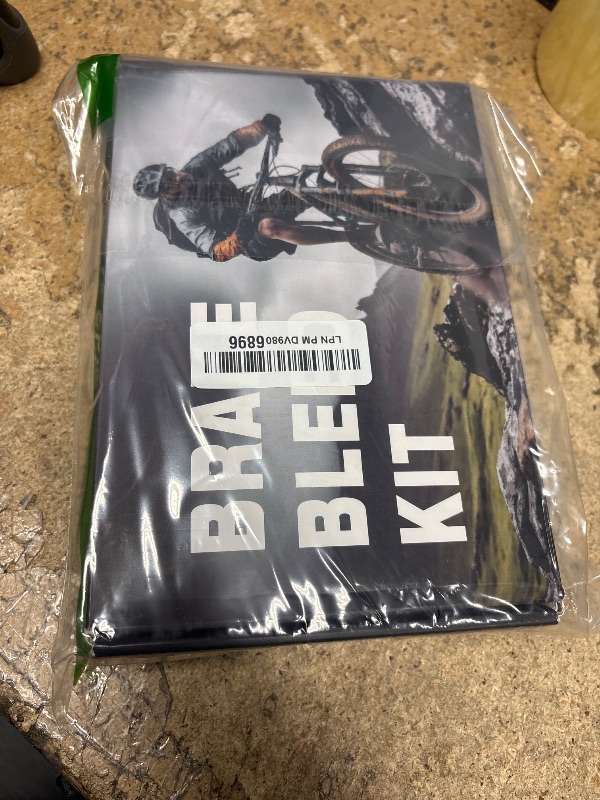Photo 1 of Brake Bleed Kit for SHIMANO, TEKTRO Hydraulic Disc Brakes, Including High Performance Mineral Brake Fluid (120ml)
