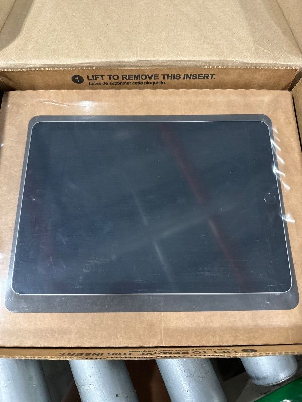 Photo 1 of ***CHARGING PIN NOT WORKING*** Apple 2018 iPad 6th Gen 9.7-inch Wi-Fi 128GB Space gray (Renewed)
retail: $127
