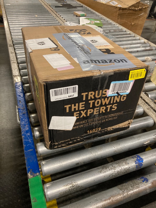 Photo 1 of ***USED***DAMAGED****CURT 16093 A25 5th Wheel Hitch, 25,000 lbs, Select Chevrolet Silverado, GMC Sierra 2500, 3500 HD, 8-Foot Bed Puck System