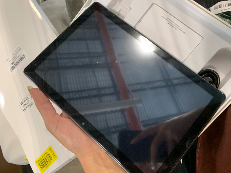 Photo 1 of **CHARGERS MISSING***Android 14 Octa-Core 10 inch Tablet, 12GB RAM + 64GB ROM, 1TB Expand, 6000mAh Battery, 2.4G+5G Wi-Fi 6, 2MP+8MP Dual Camera, Bluetooth, 1280x800 FHD IPS Display