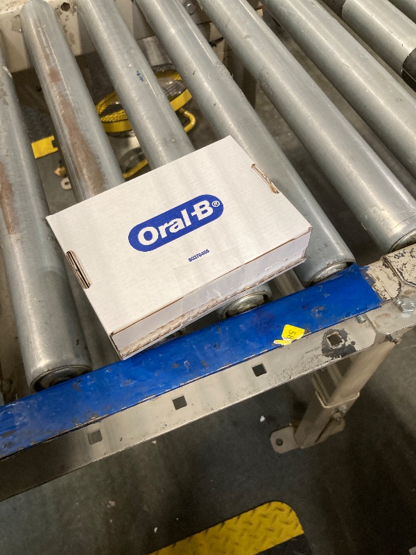 Photo 1 of Oral-B iO Series Ultimate Clean Electric Toothbrush Replacement Brush Heads for an Oral-B Electric Toothbrush, 4 count, Black