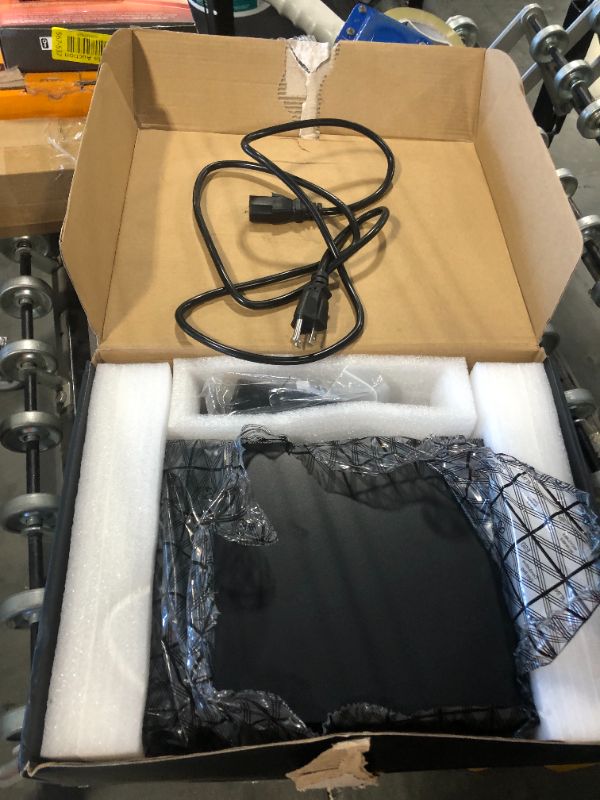 Photo 1 of ***USED-FOR PARTS AS IS**
8 Port 5G Ethernet Switch Unmanaged,with 8X 5Gb Base-T Ports, NICGIGA 5Gbps Network Switch Easy for 5G NAS,PC,WiFi7 Router,5G Adapter/NIC. Desktop or 19-inch Rack Mount, Plug and Play.