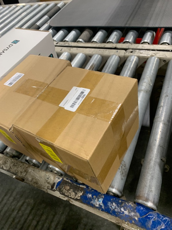 Photo 1 of 11428683206 Engine Oil Cooler Filter Housing Assembly For BMW 1 2 3 4 5 6 7 X1 X3 X4 X5 X6 Z4 Series Replace# 11427516383 11427525333 11427525334 11428637812 11428637820 11428637821