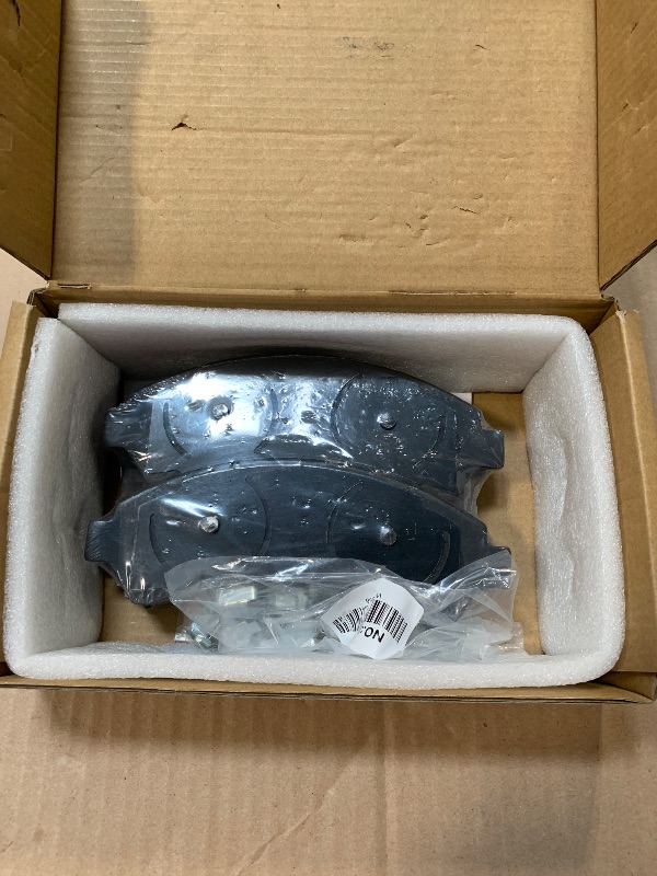 Photo 1 of ** 4 PCS ** Ceramic Brake Pads Kits,SCITOO 8pcs Disc Brake Pads Set fit 97-05 for Chevy Blazer, 98-04 for Chevy S10, 97-05 for GMC Jimmy, 98-04 for GMC Sonoma, 98-00 for Isuzu Hombre, 97-01 for Oldsmobile Bravada