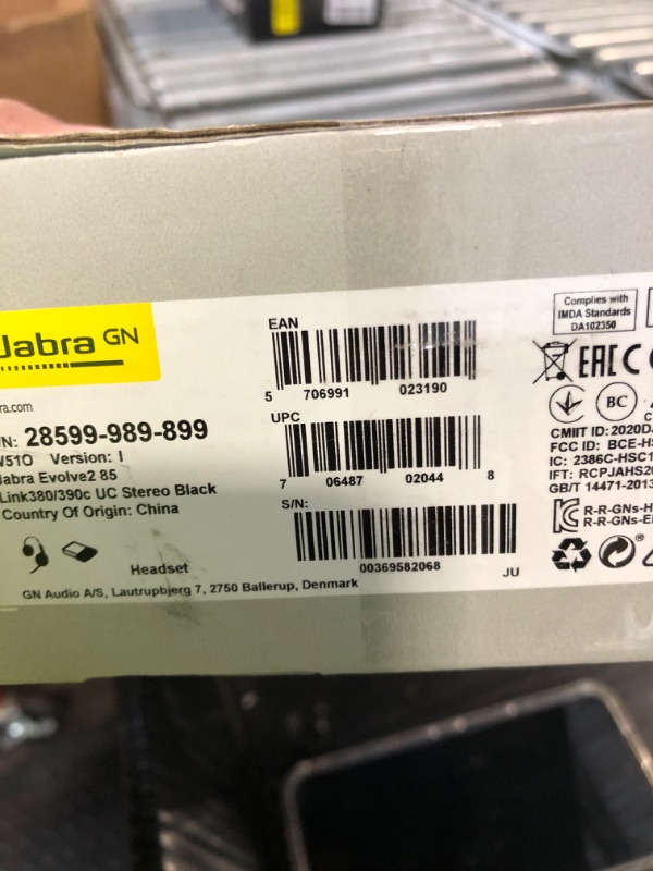 Photo 1 of ** MICROPHONE DAMAGED **     Jabra Evolve2 85 Wireless PC Headset – Noise Cancelling UC Certified Stereo Headphones with Long-Lasting Battery – USB-C Bluetooth Adapter – Black
