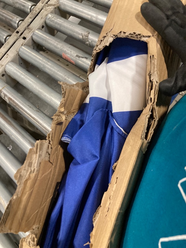 Photo 1 of ****BLUE WHITER STRIPE ******