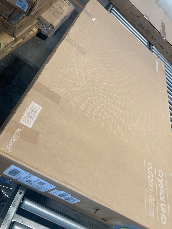 Photo 1 of ***BROKEN SCREEN***Samsung 55-Inch Class Crystal UHD 4K DU7200 Series HDR Smart TV w/Object Tracking Sound Lite, PurColor, Motion Xcelerator, Mega Contrast, Q-Symphony (UN55DU7200, 2024 Model)