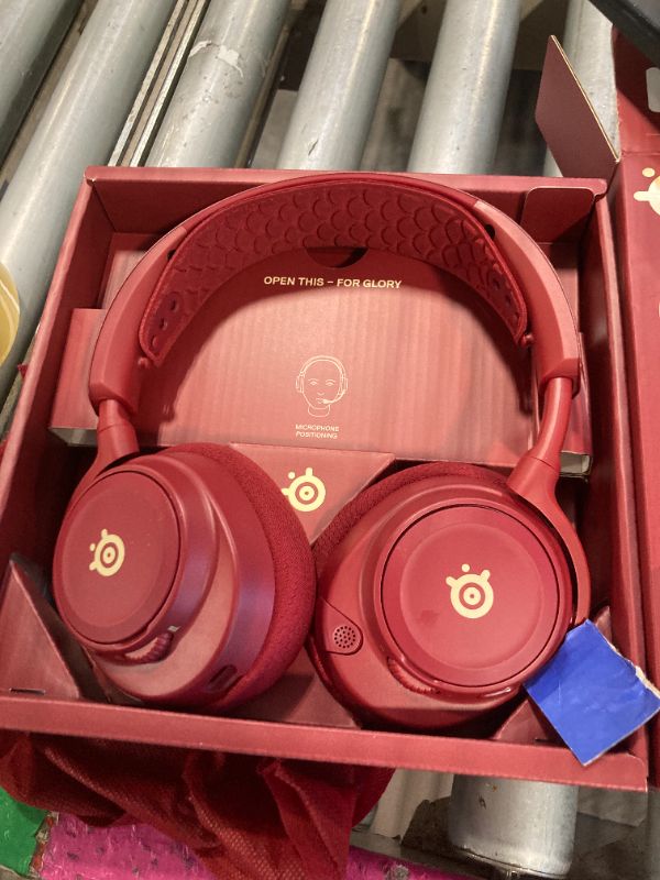 Photo 1 of *** NO CHARGER***SteelSeries Arctis Nova 7 Wireless Multi-Platform Gaming Headset – Dragon Edition – Two Speaker Plate Sets — Dual Wireless 2.4GHz & Bluetooth – 38 HR Fast Charge Battery – PC, PS, Mac, Mobile, Switch
