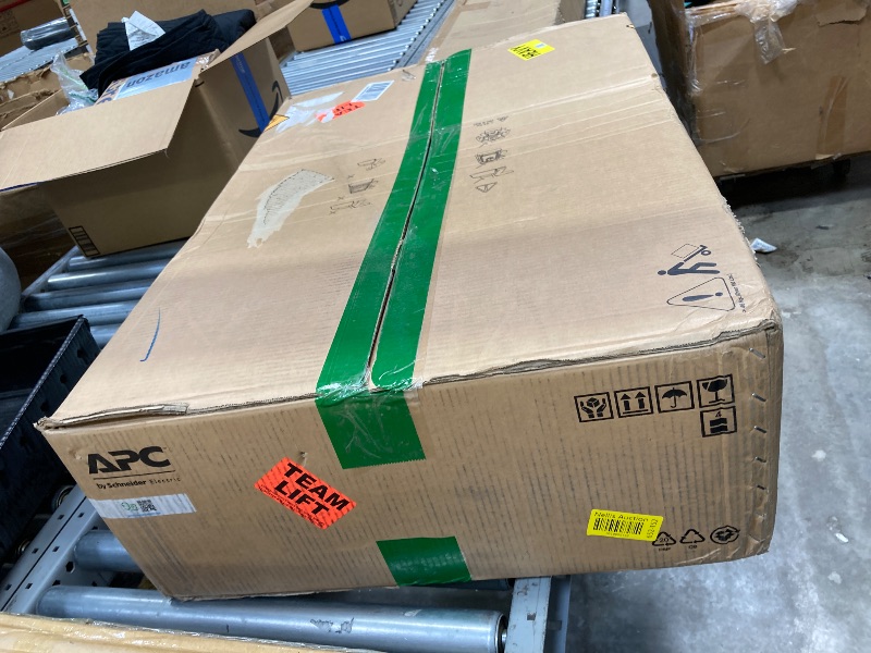 Photo 1 of APC Smart-UPS SRT3000Va RM 208V Network Card