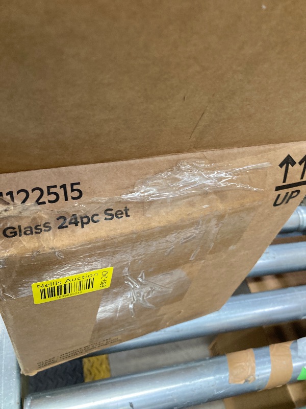 Photo 1 of **THE 2 LARGE SQUARE CONTAINERS ARE MISSING/2 LIDS HAVE MINOR DAMAGE**Snapware Total Solutions (12 Pack, 1, 2 & 4 Cup) Glass Food Storage Containers Set, Airtight & Leakproof Locking BPA-Free Lids, Freezer Dishwasher Microwave Safe