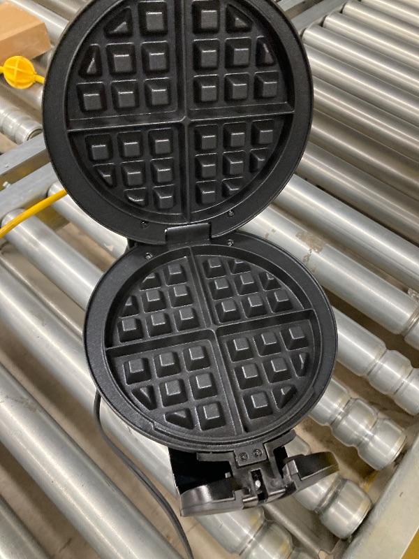 Photo 1 of ***(PARTS ONLY SELLING AS PARTS)*** 
BELLA Classic Rotating Belgian Waffle Maker with Nonstick Plates, Removable Drip Tray, Adjustable Browning Control and Cool Touch Handles, Black, ***(OPEN BOX)***