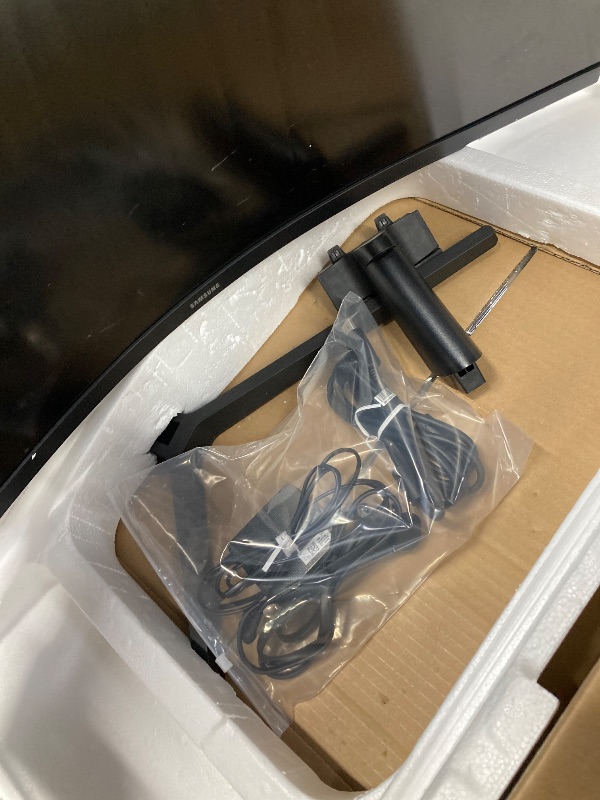 Photo 1 of **PARTS ONLY** Samsung 34' Odyssey G5 Ultra-Wide Gaming Monitor with 1000R Curved Screen, 165Hz, 1ms, FreeSync Premium, Large Display, Eye Comfort, Multiple Ports, WQHD, LC34G55TWWNXZA, Black