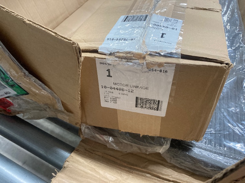 Photo 1 of 
AMP Research 2019 GM Powerstep Motor Linkage Assembly - Right - 10-04486-12