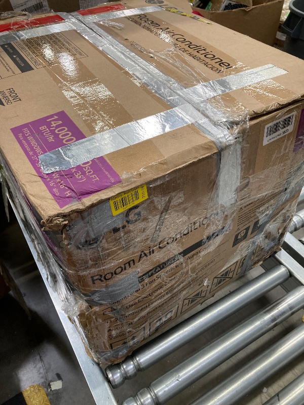 Photo 1 of ***(SELLING AS PARTS ONLY-NON FUNCTIONING)***LG LW1424RD, 14000 BTU, White 14,000 Window Air Conditioner, 115V, 700 Sq.Ft. (25' x 28' Room Size), Quiet Operation, Electronic Control with Remote, 3 Cooling & Fan Speeds, Auto Restart