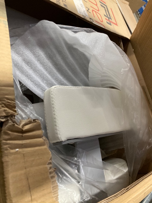Photo 1 of 
Hero image 0 of Armen Living Lorin26" Counter Height Swivel Bar Stool in Silver Finish with White Faux Leather, 0 of 12




Armen Living
Armen Living Lorin26" Counter Height Swivel Bar Stool in Silver Finish with White Faux Leather