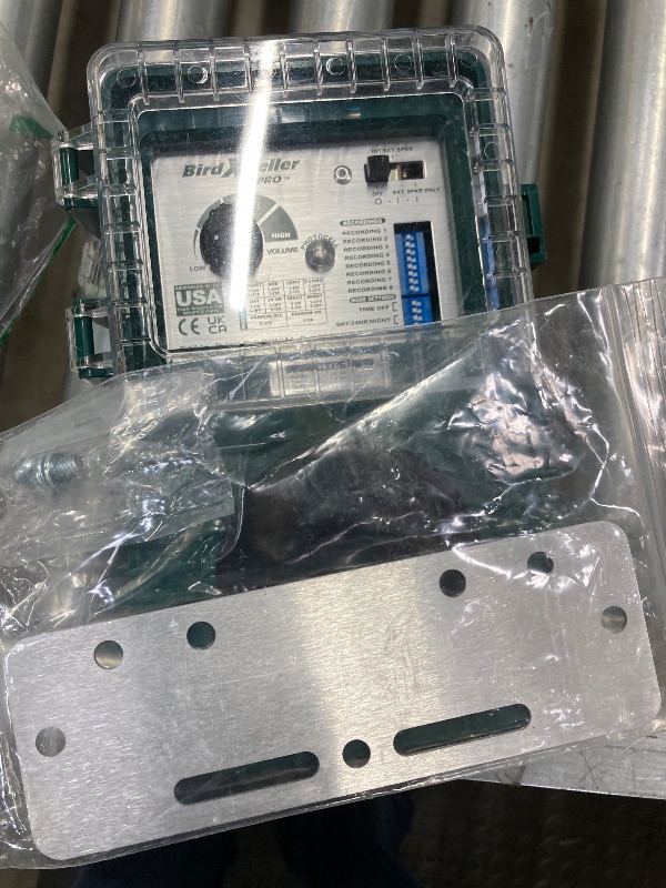 Photo 1 of ***(NO POWER CORD-SELLING AS IS )***
Bird-X BirdXPeller Pro Electronic Bird Preventer Version 2, Sonic Bird Decoy Device, Perfect for Crows, Blackbirds, Grackles, Cormorants, and Ravens, Covers up to 1 Acre, 3-5 kHz Frequency