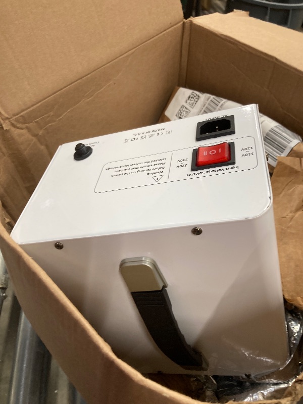 Photo 1 of 1500W Voltage Converter Transformer, Step Up 110V to 220V Power Converters, Resettable Circuit Breaker Protection